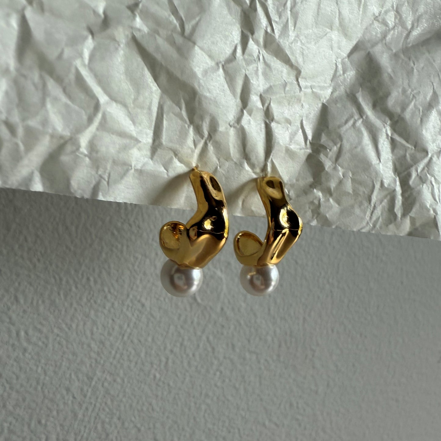 Cellax pearl earring