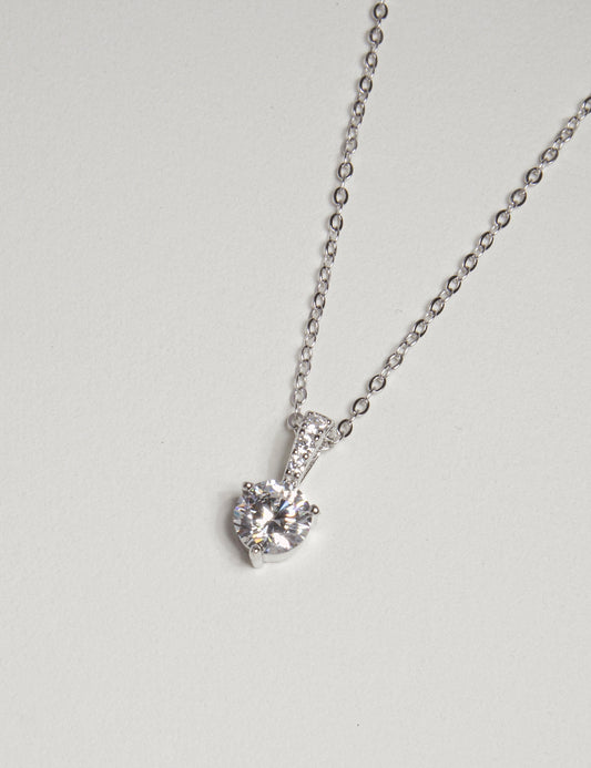 Classic moissanite necklace
