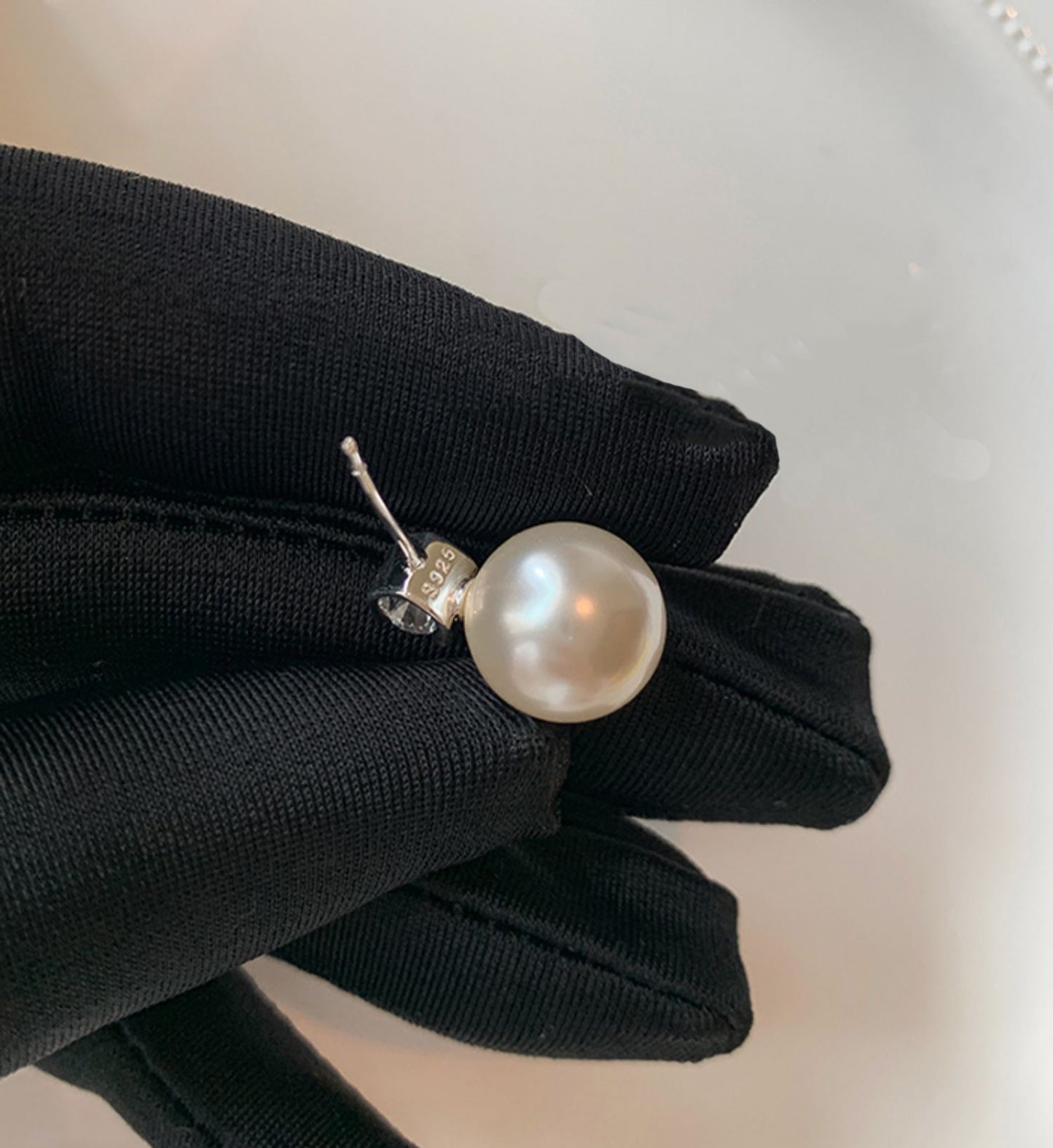 Diana pearl studs