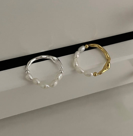 Wavy Natural Pearl Ring