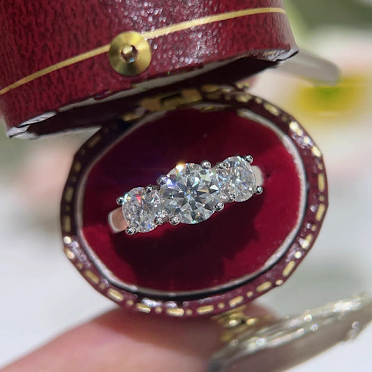 Three stones moissanite ring