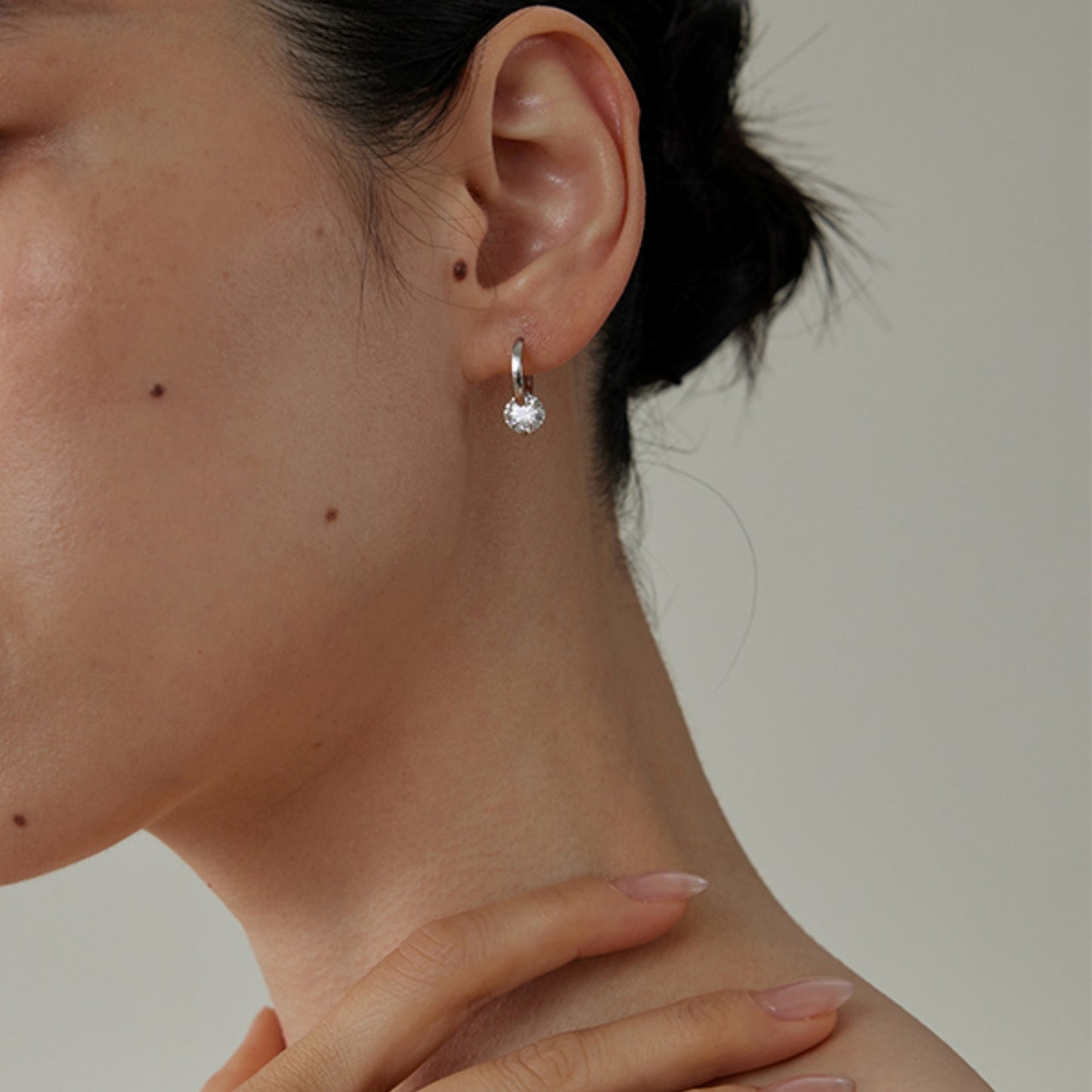 Orb moissanite earring