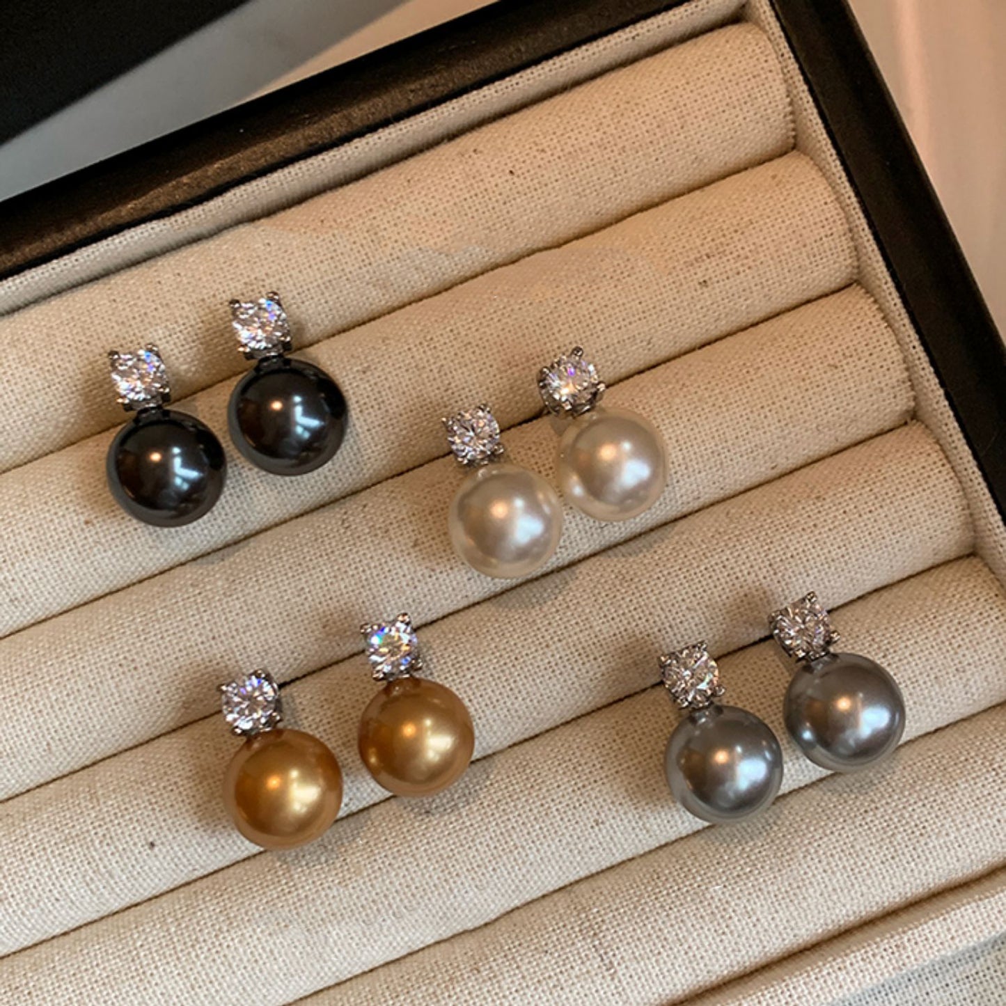 Diana pearl studs