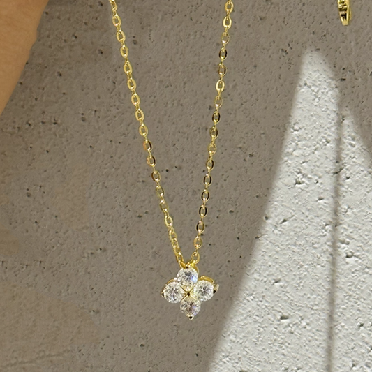 Clover Moissanite Pendant Necklace