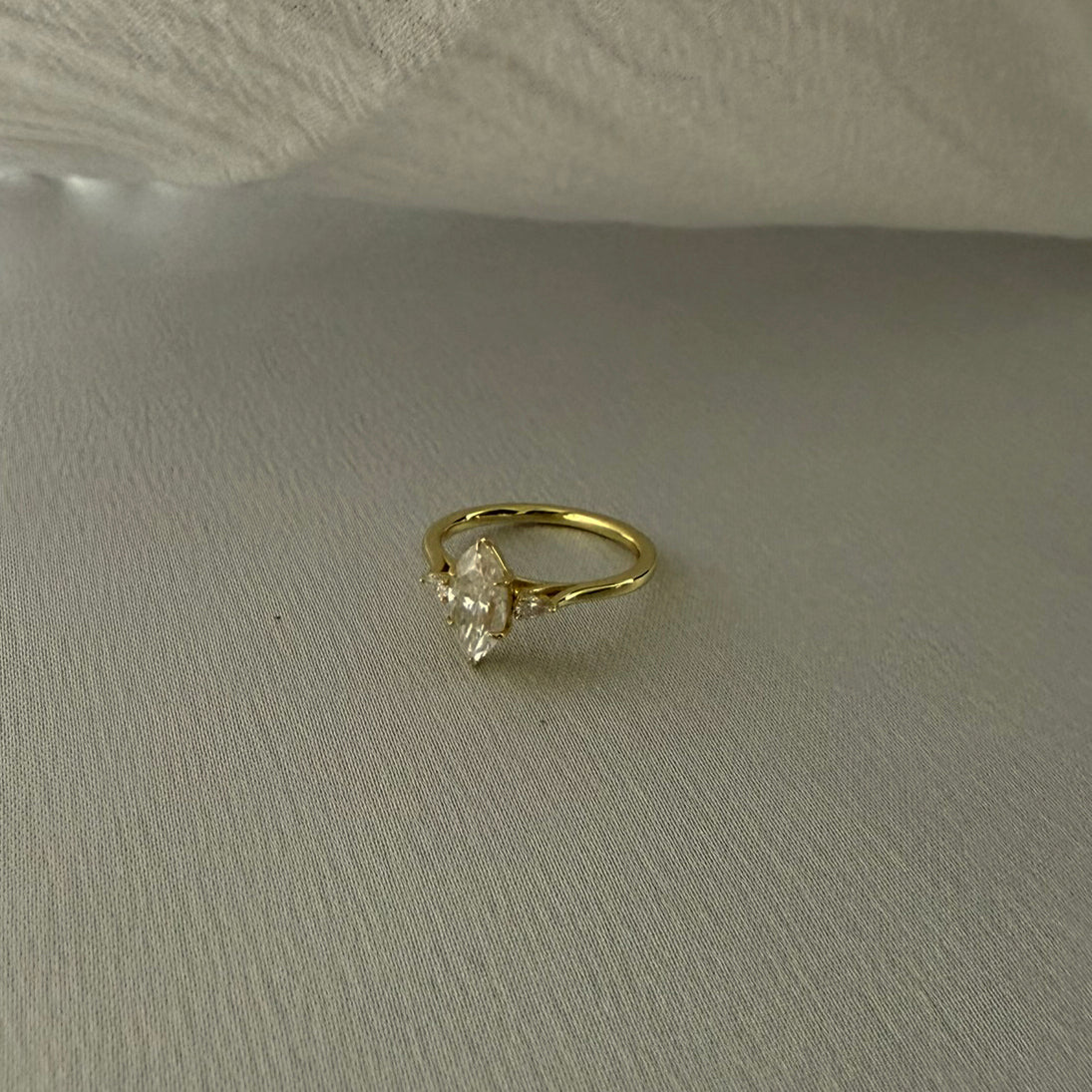 Three stone ring