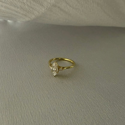 Three stone ring