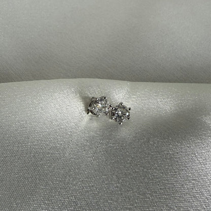 Classic diamond studs