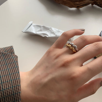 Twisted Knot Ring