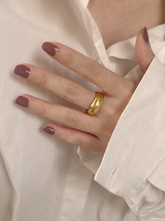 Textured bold ring