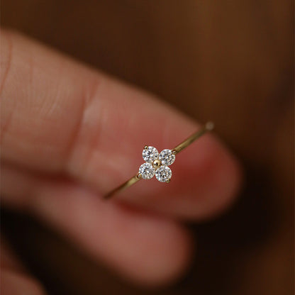 Clover Dainty Ring