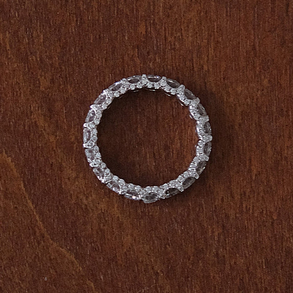 Eclat moissanite ring
