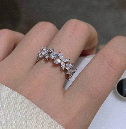 Eternity Clover Ring