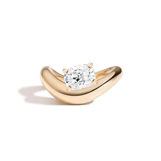 Chunky Moissanite Wave Ring