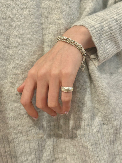 Textured bold ring