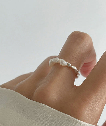 Wavy Natural Pearl Ring