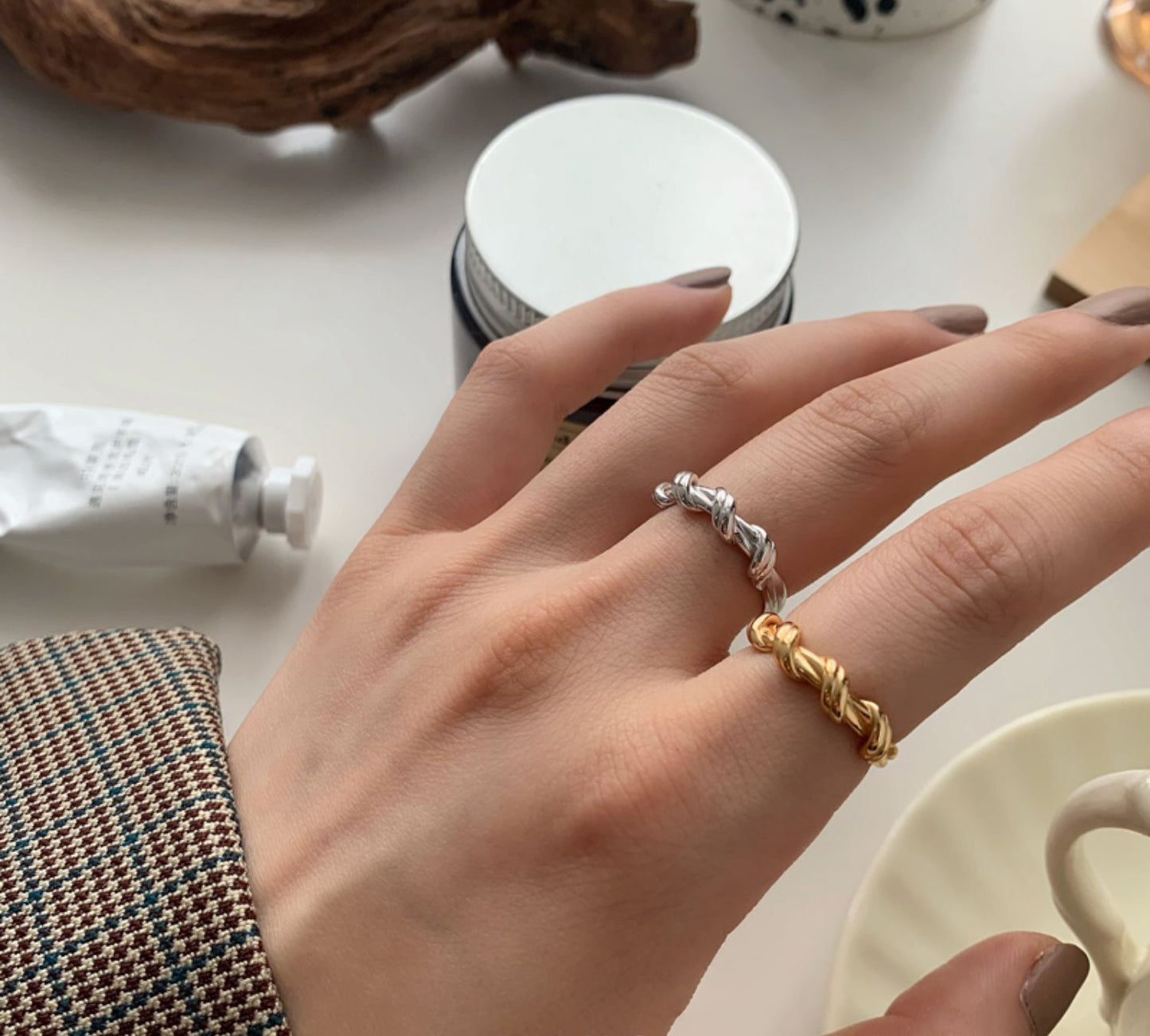 Twisted Knot Ring