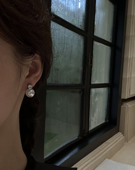 Diana pearl studs