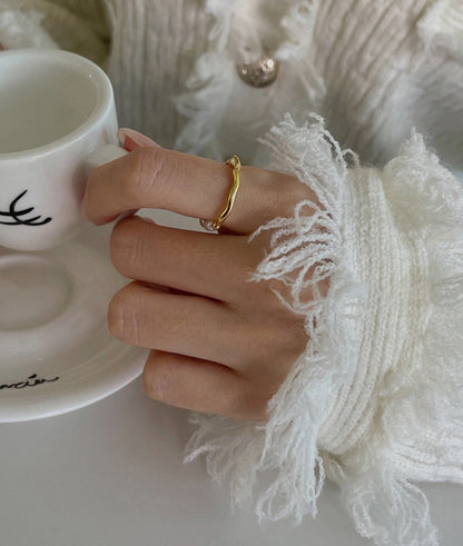 Wavy Natural Pearl Ring