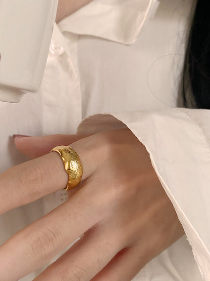 Textured bold ring