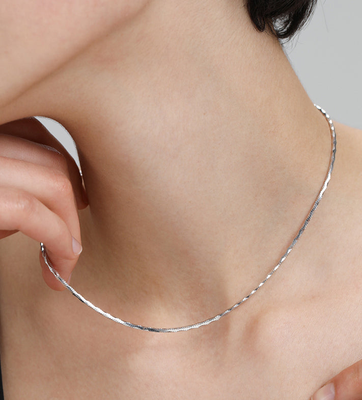 Twisted Choker Necklace