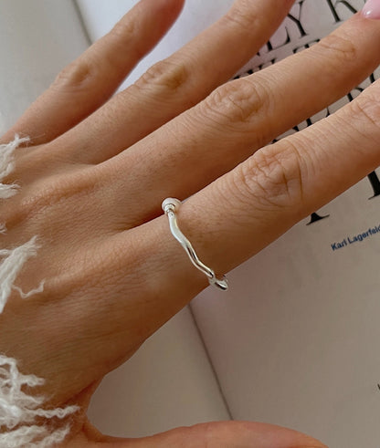 Wavy Natural Pearl Ring
