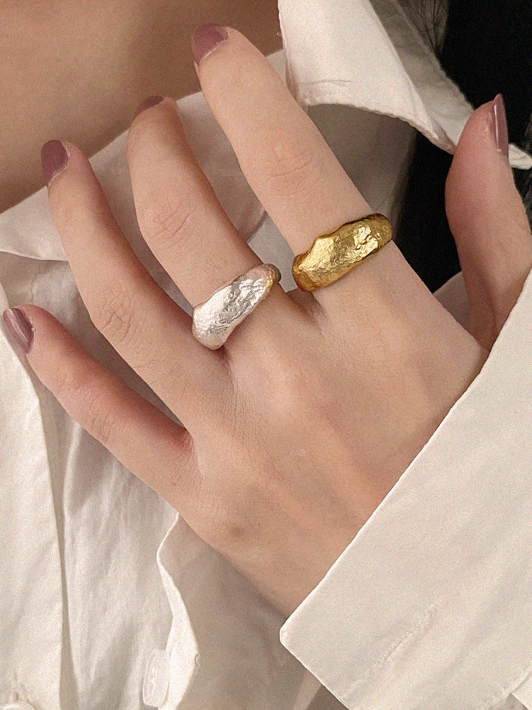 Textured bold ring