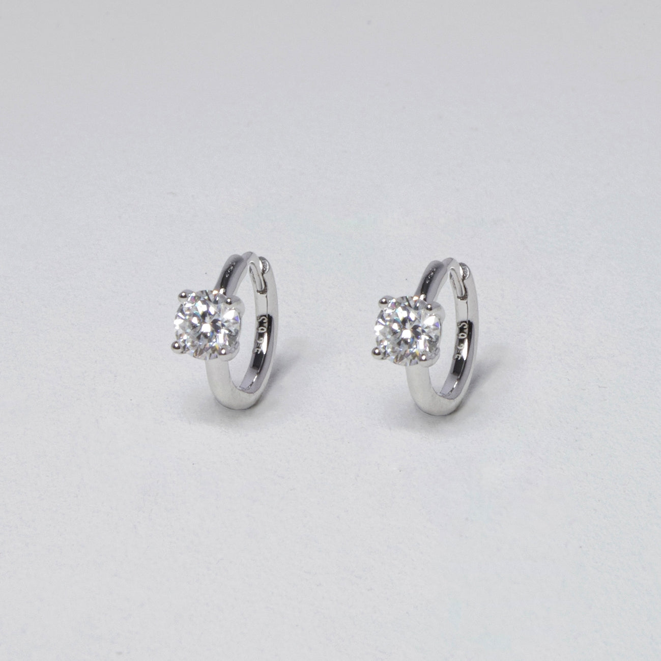 Stone moissanite earrings