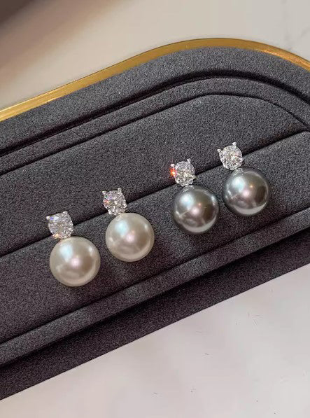 Diana pearl studs